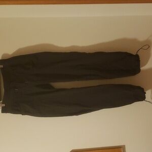 Khul size 8 womens Freeflex Metro black  jogger pants.